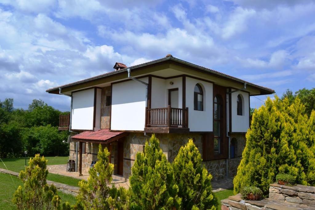Sichanova Guest House Bruchkovtsi Luaran gambar
