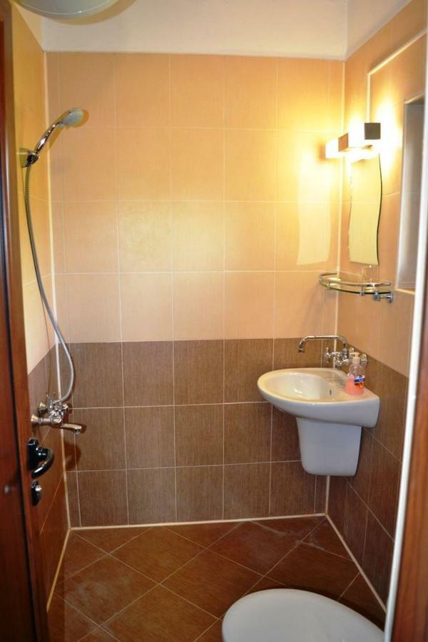 Sichanova Guest House Bruchkovtsi Luaran gambar