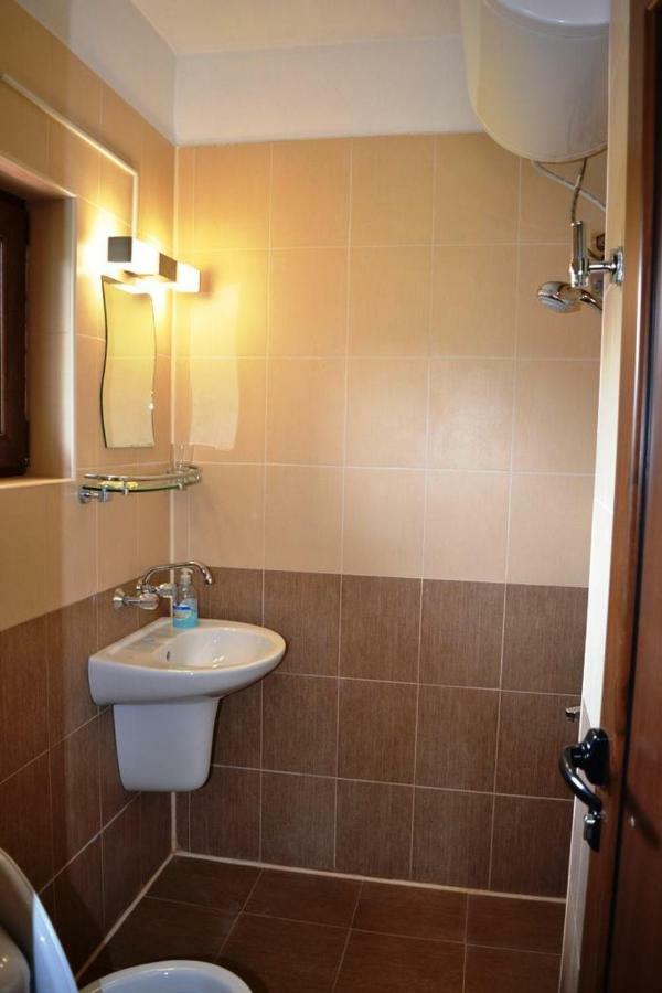 Sichanova Guest House Bruchkovtsi Luaran gambar