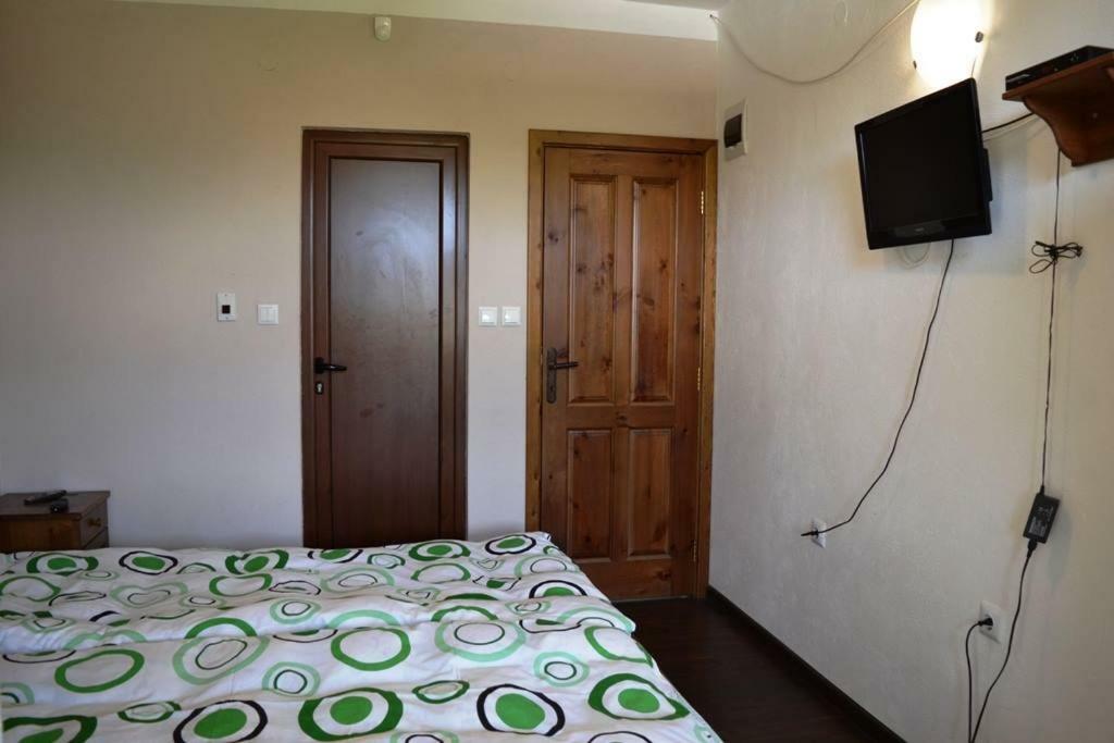 Sichanova Guest House Bruchkovtsi Luaran gambar