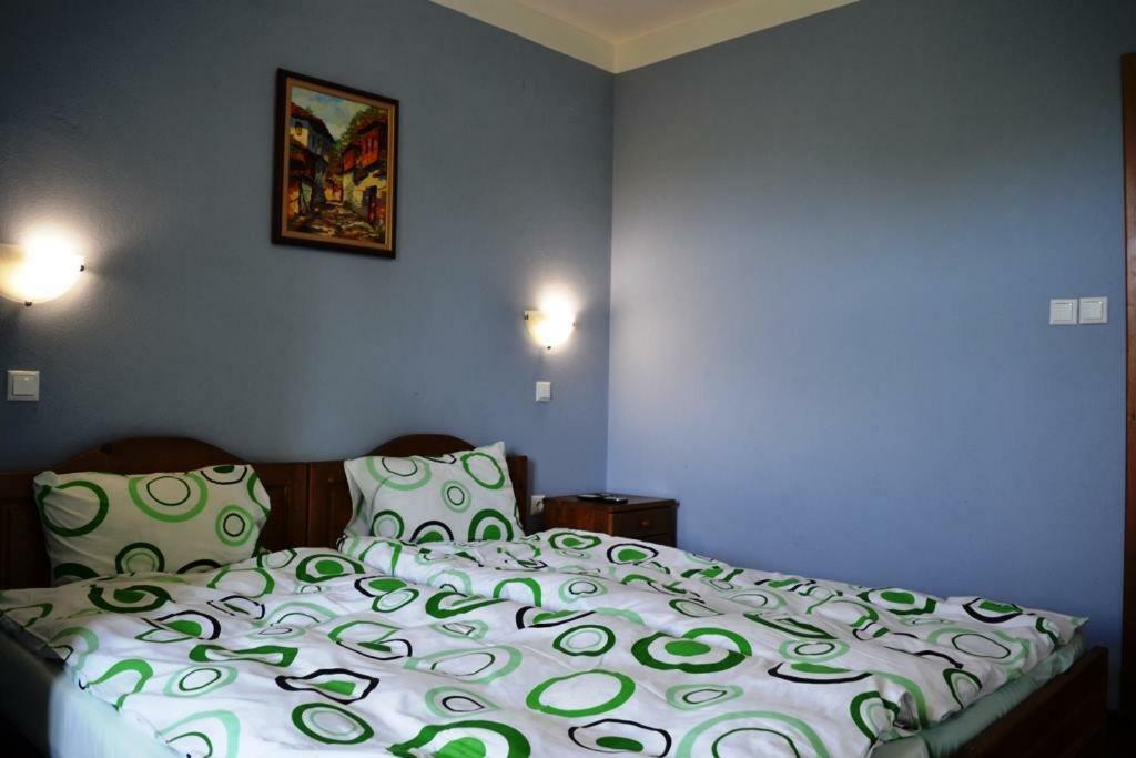 Sichanova Guest House Bruchkovtsi Luaran gambar
